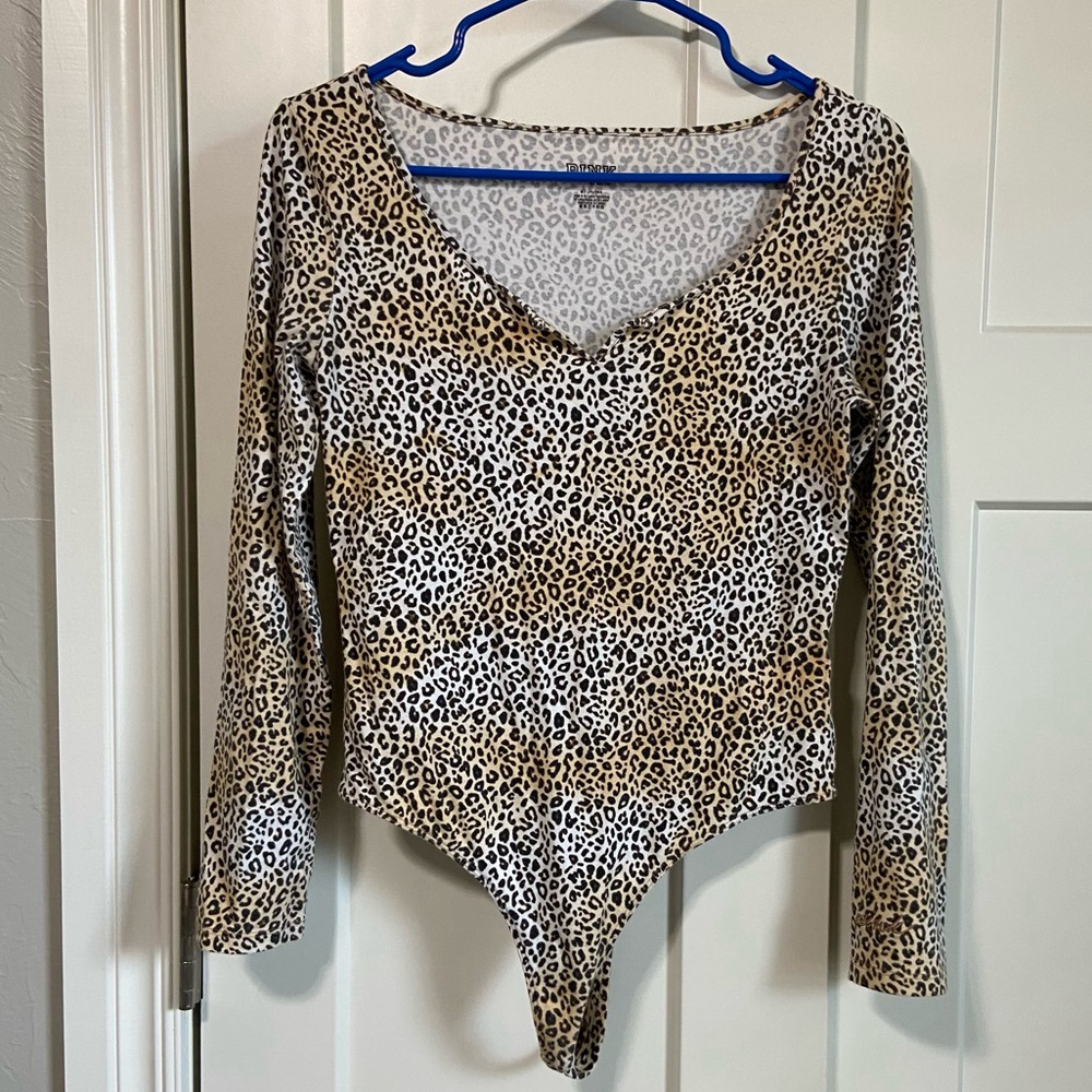 Victoria's Secret Pink leopard long sleeve bodysuit size medium